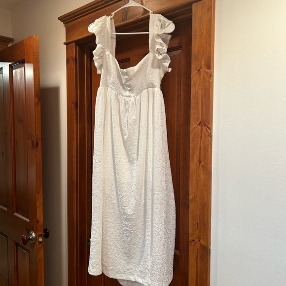 Springtime Splendor White Ruffle Backless Midi Dress Medium NEW - Picture 7 of 9